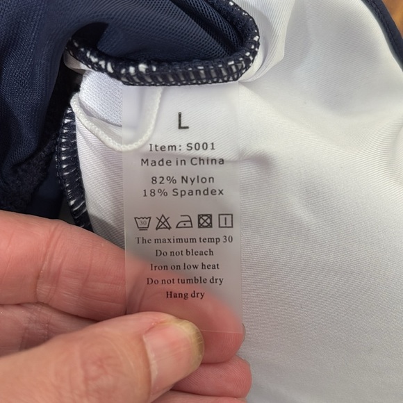 I2CRAZY One Piece Swimsuits Mesh V Neck Bathing Suits Navy L NWT - Picture 8 of 8